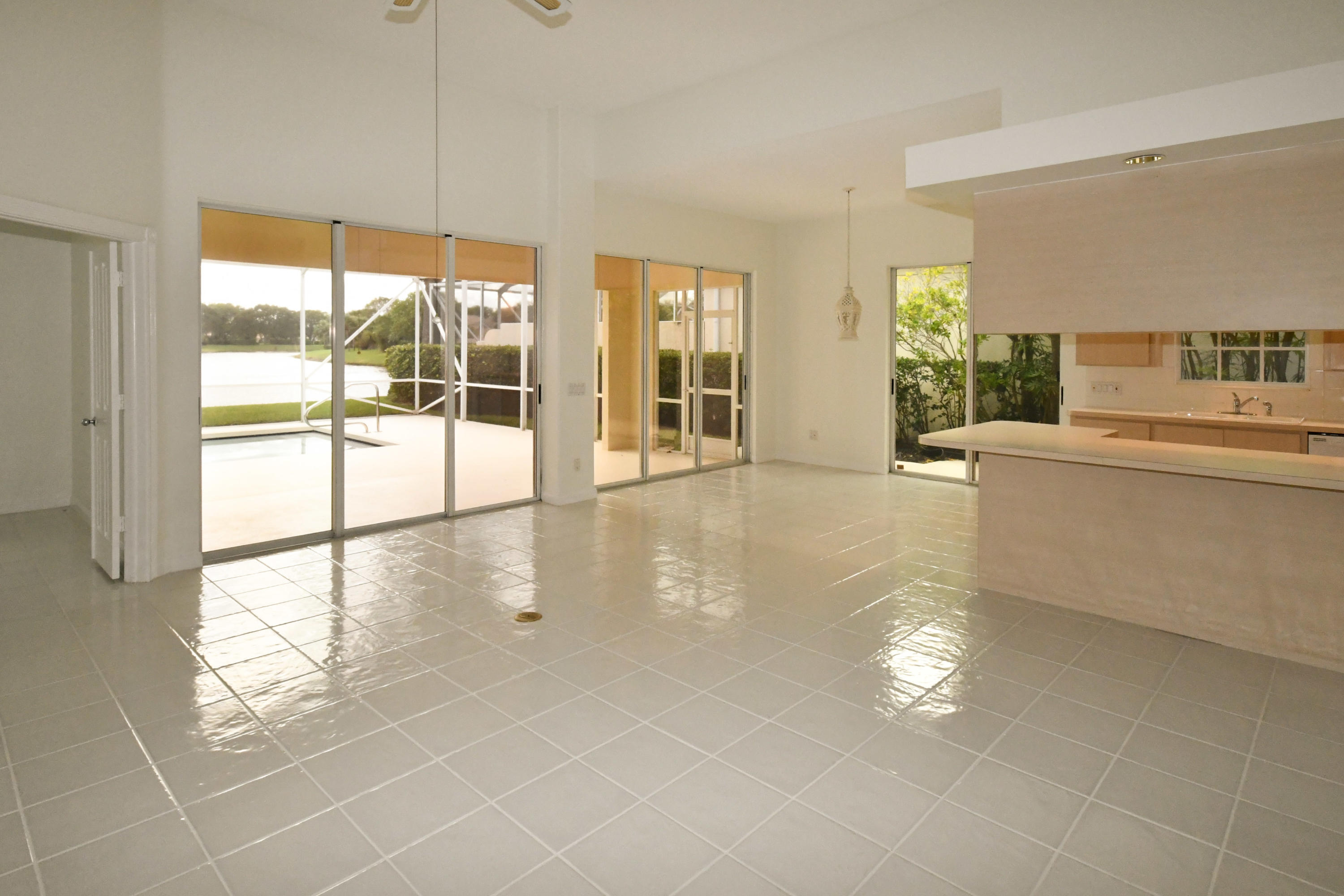 OAKS EAST - Residential