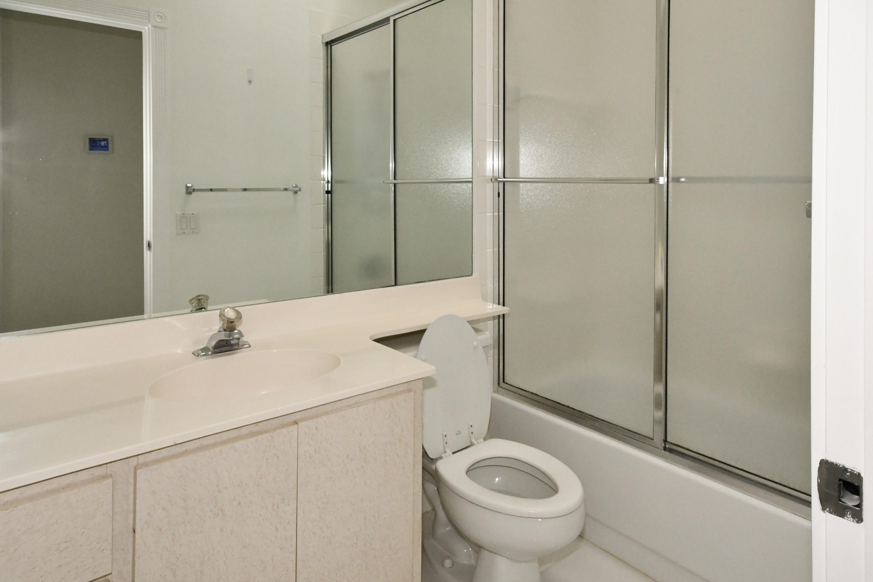 OAKS EAST - Residential