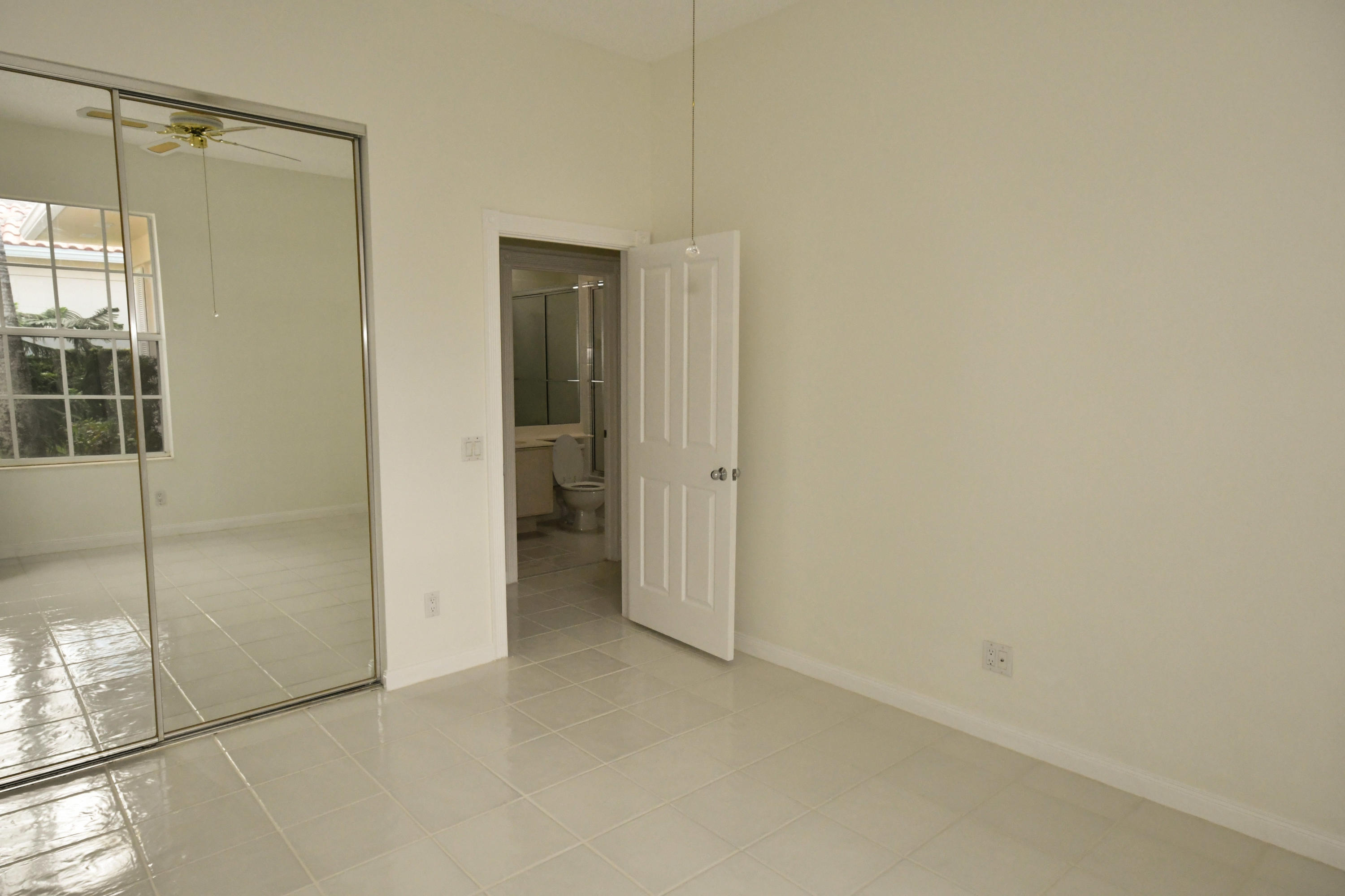 OAKS EAST - Residential