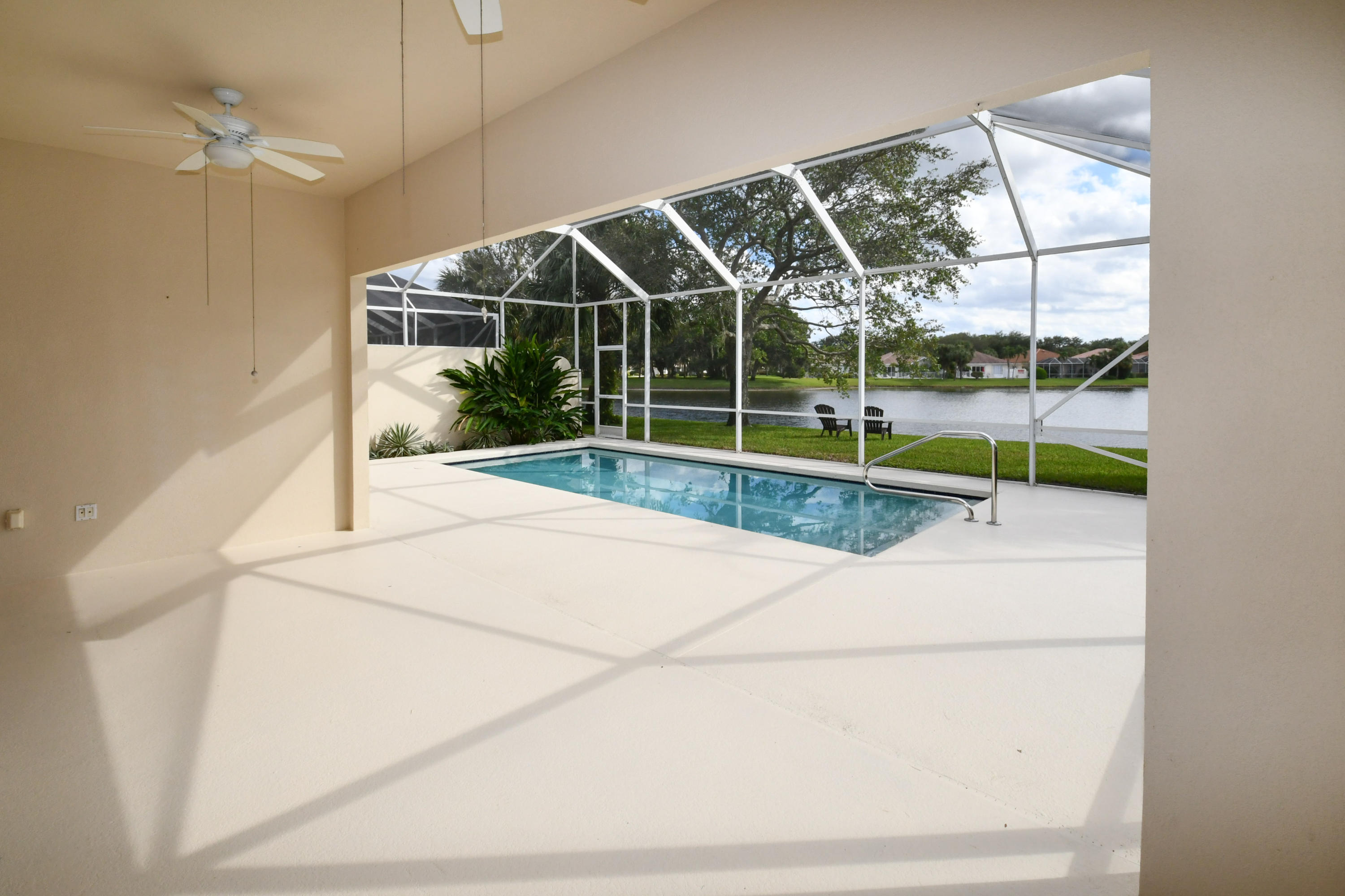 OAKS EAST - Residential