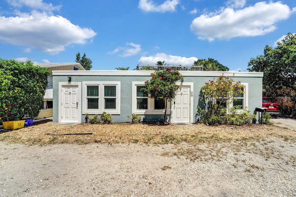 Photo of 14 South Lane #A, Boynton Beach, FL 33435 (MLS # B26043212)