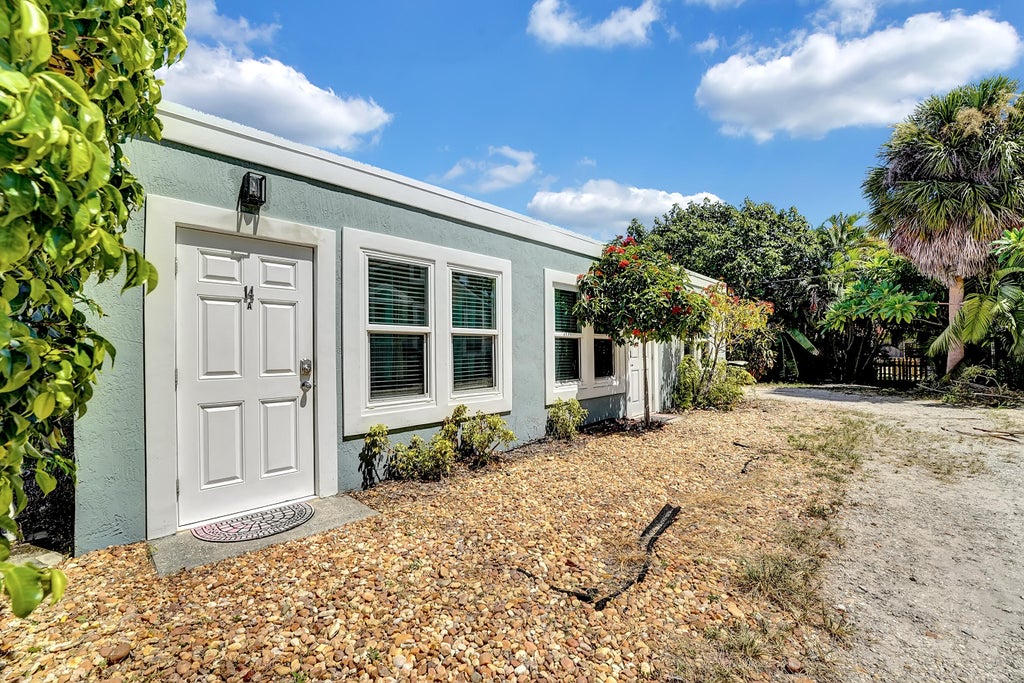 Photo of 14 South Lane #A, Boynton Beach, FL 33435 (MLS # B26043212)