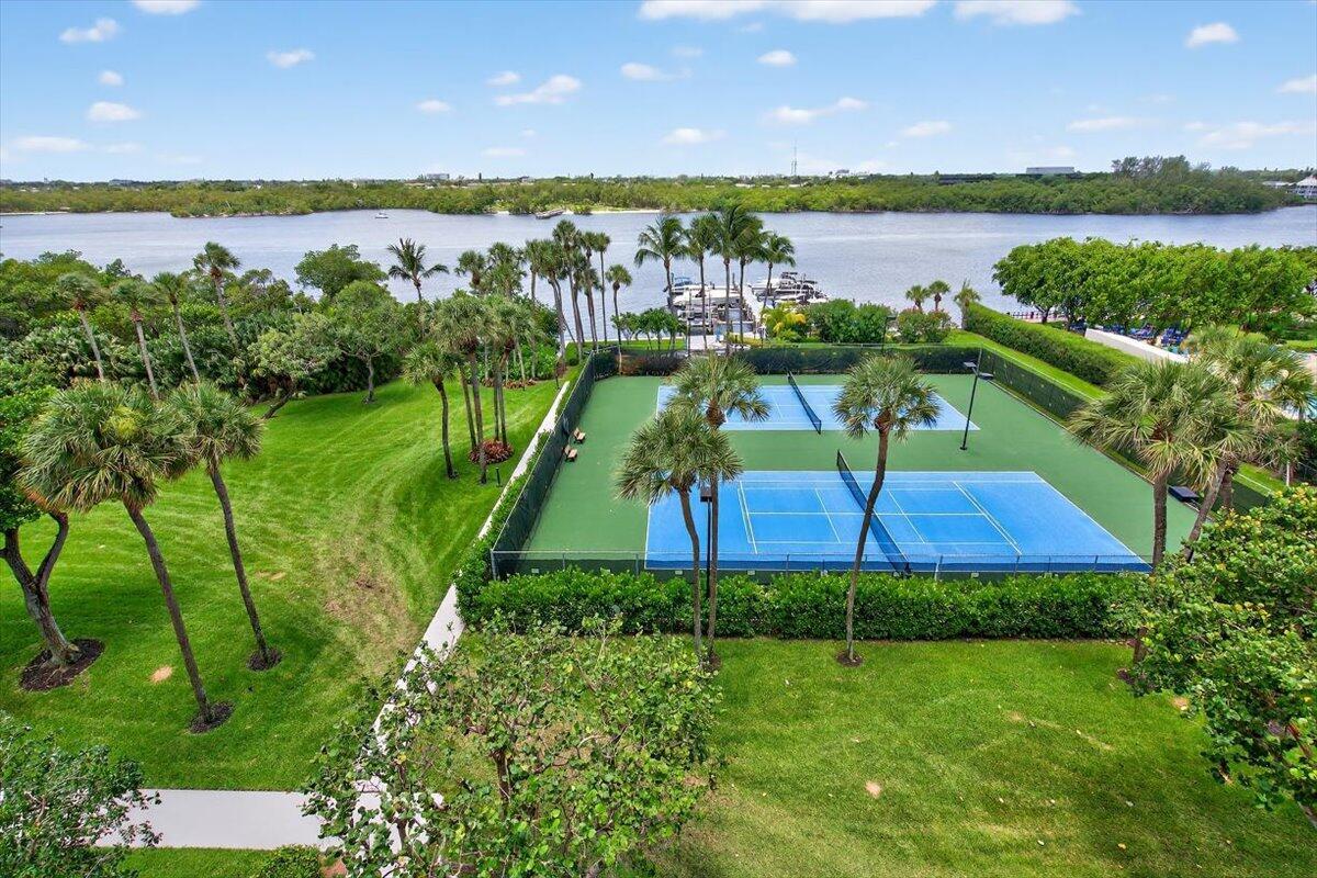 2003 N Ocean Boulevard 603, Boca Raton, FL, 33431/$999,900 4 2003 N Ocean Boulevard 603