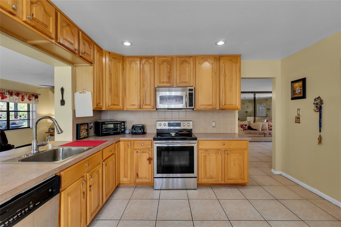 Springlake II 109-11 B - Residential