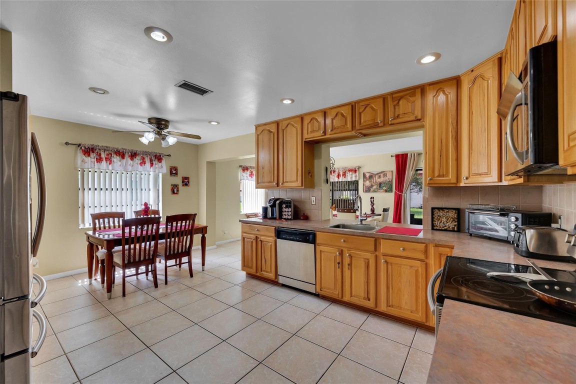 Springlake II 109-11 B - Residential