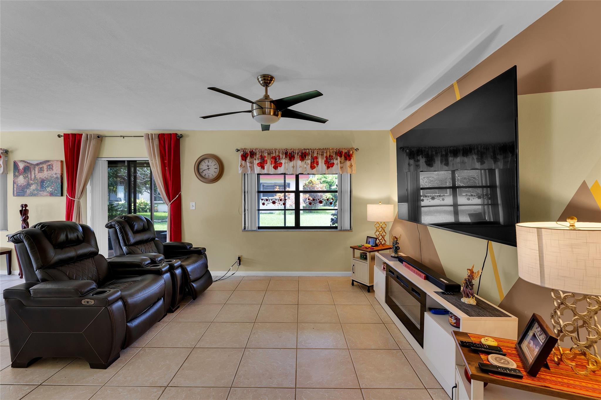 Springlake II 109-11 B - Residential