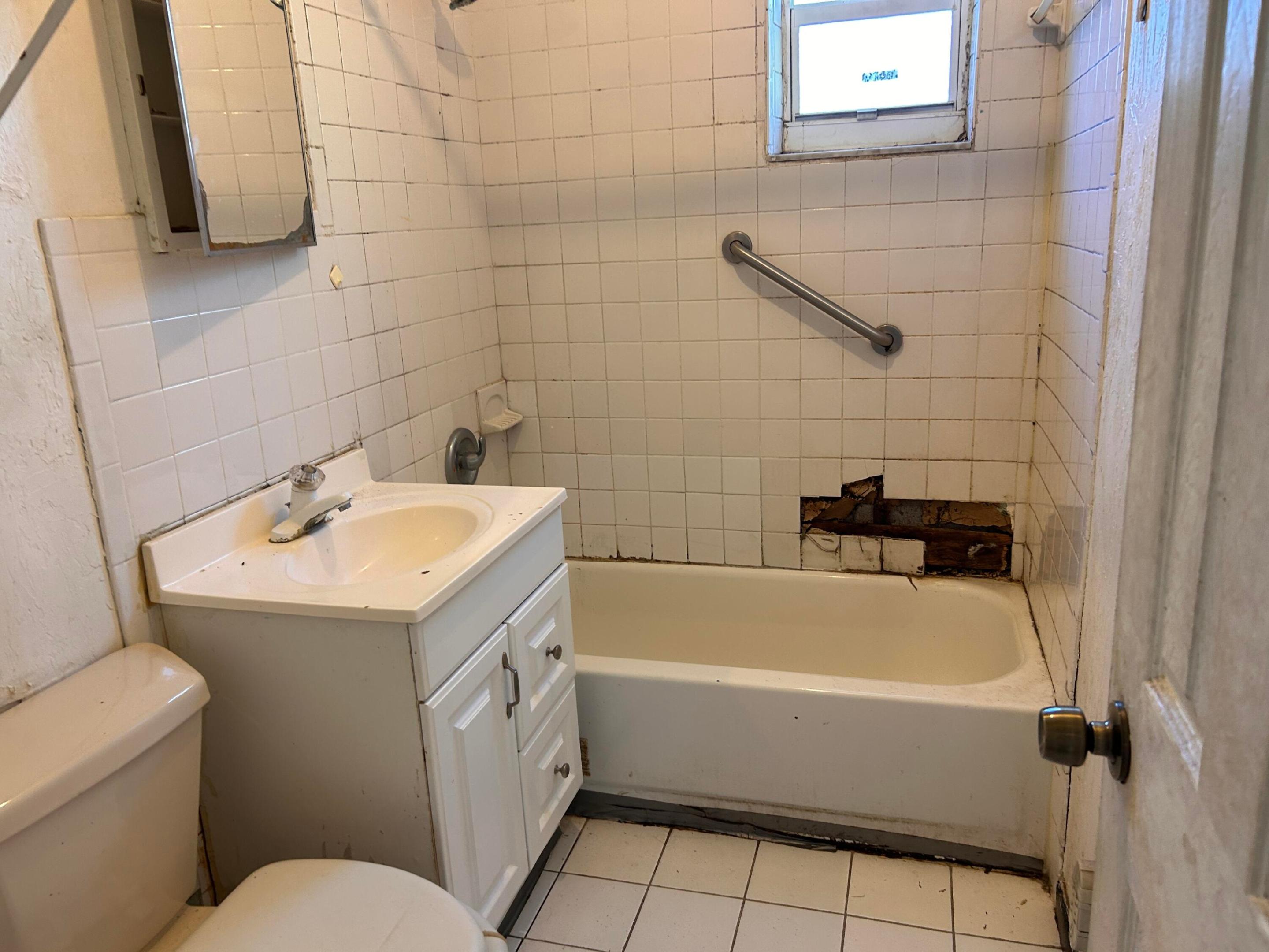 RIVIERA BEACH HEIGHTS ADD 3 - Residential