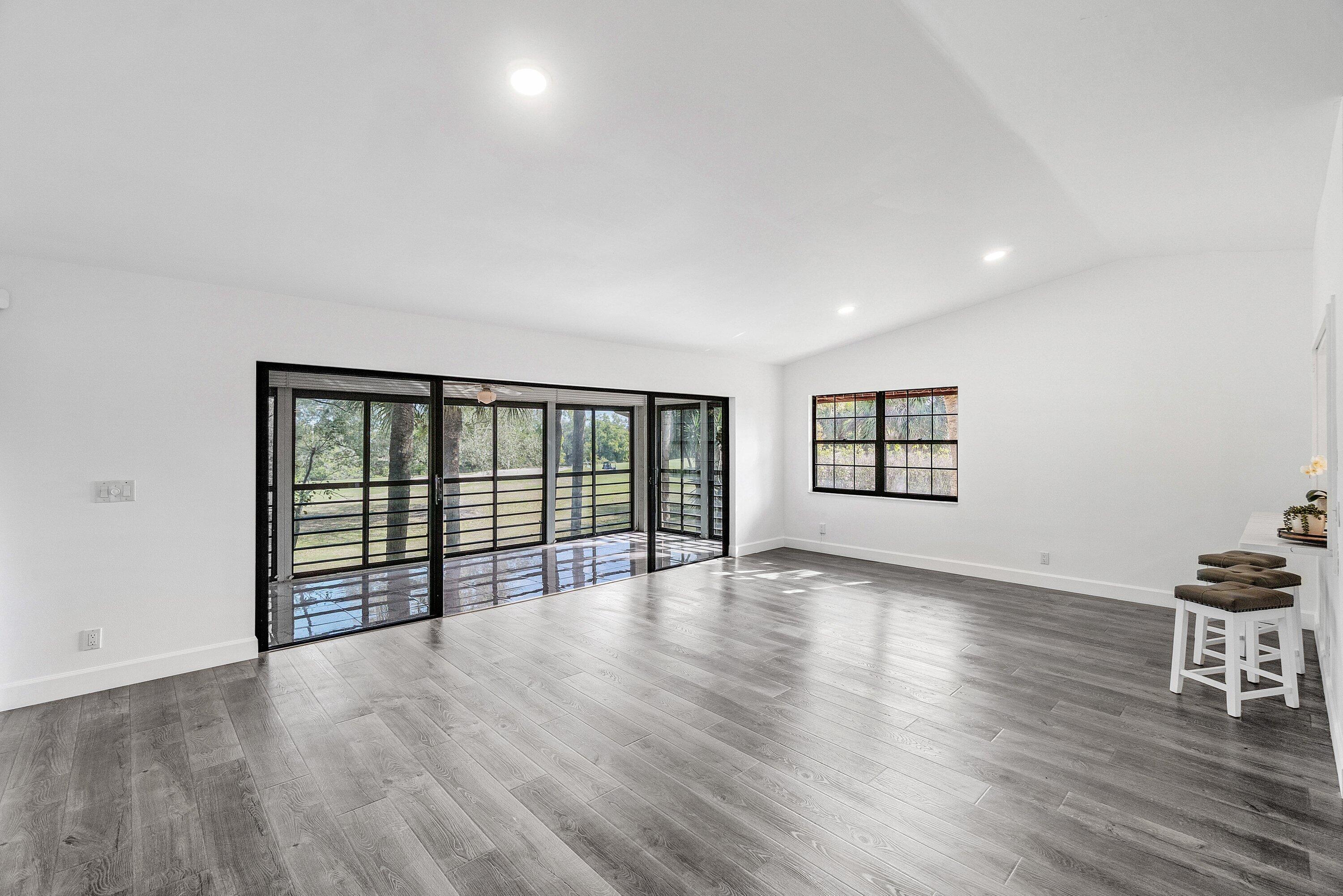 ASPEN GLEN INDIAN SPRING - Residential