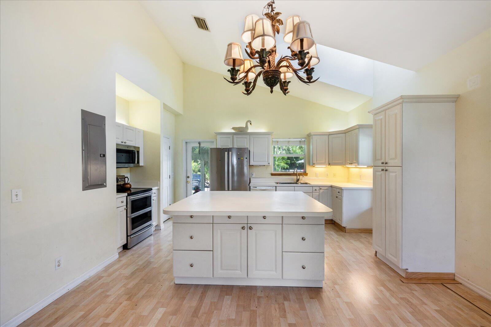 JOHNS COMPOSITE 1 - Residential