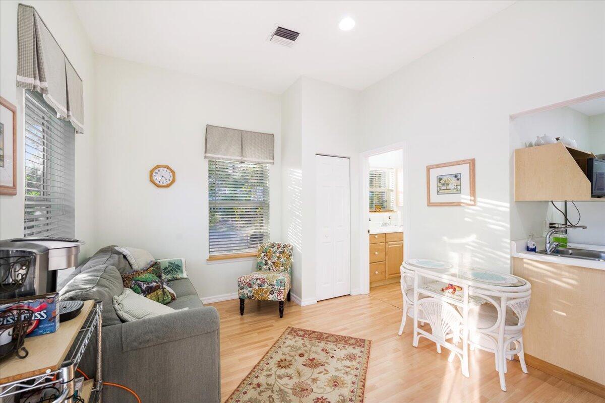 JOHNS COMPOSITE 1 - Residential