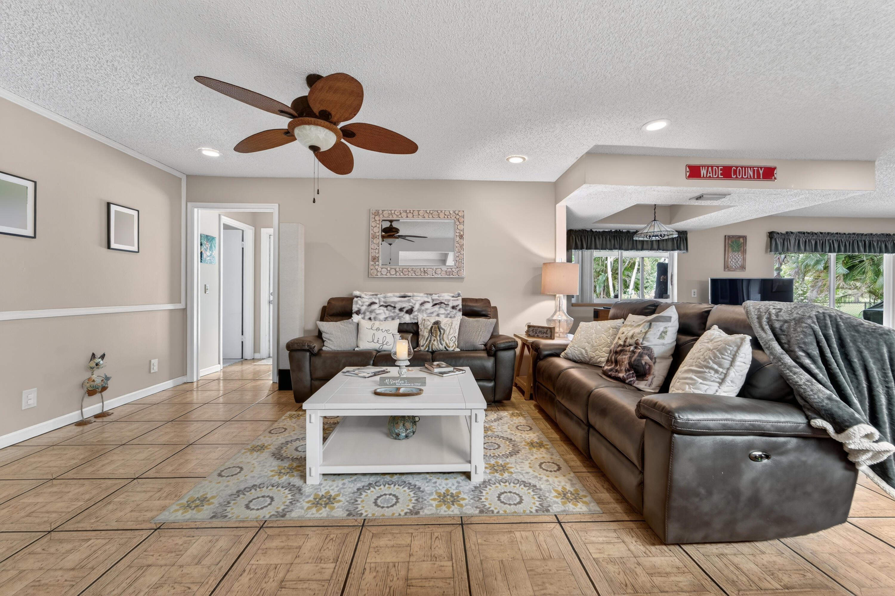 PALM BEACH NATL GOLF AND COUNTRY CLUB ESTATES 1 - Residential