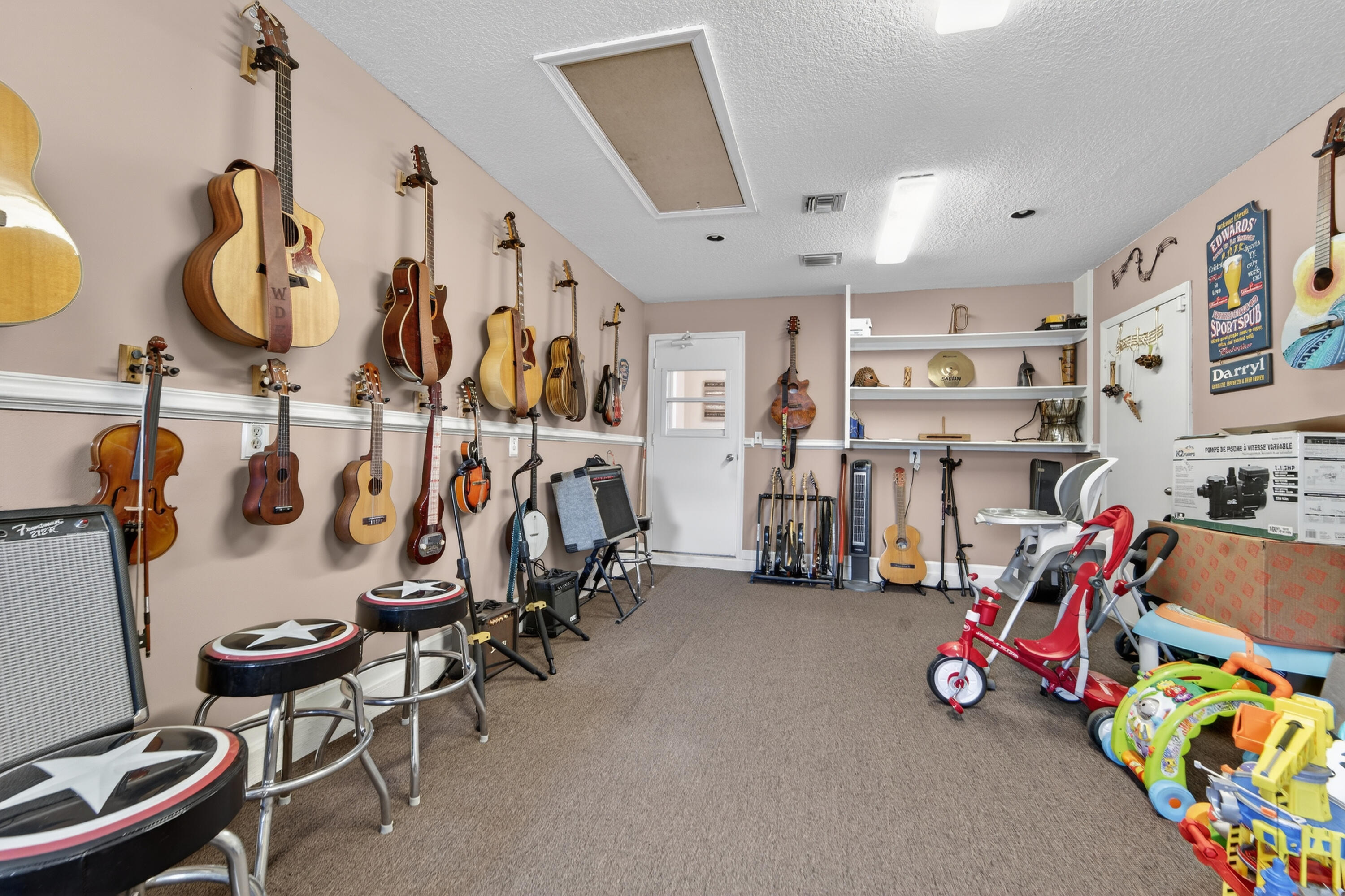 PALM BEACH NATL GOLF AND COUNTRY CLUB ESTATES 1 - Residential