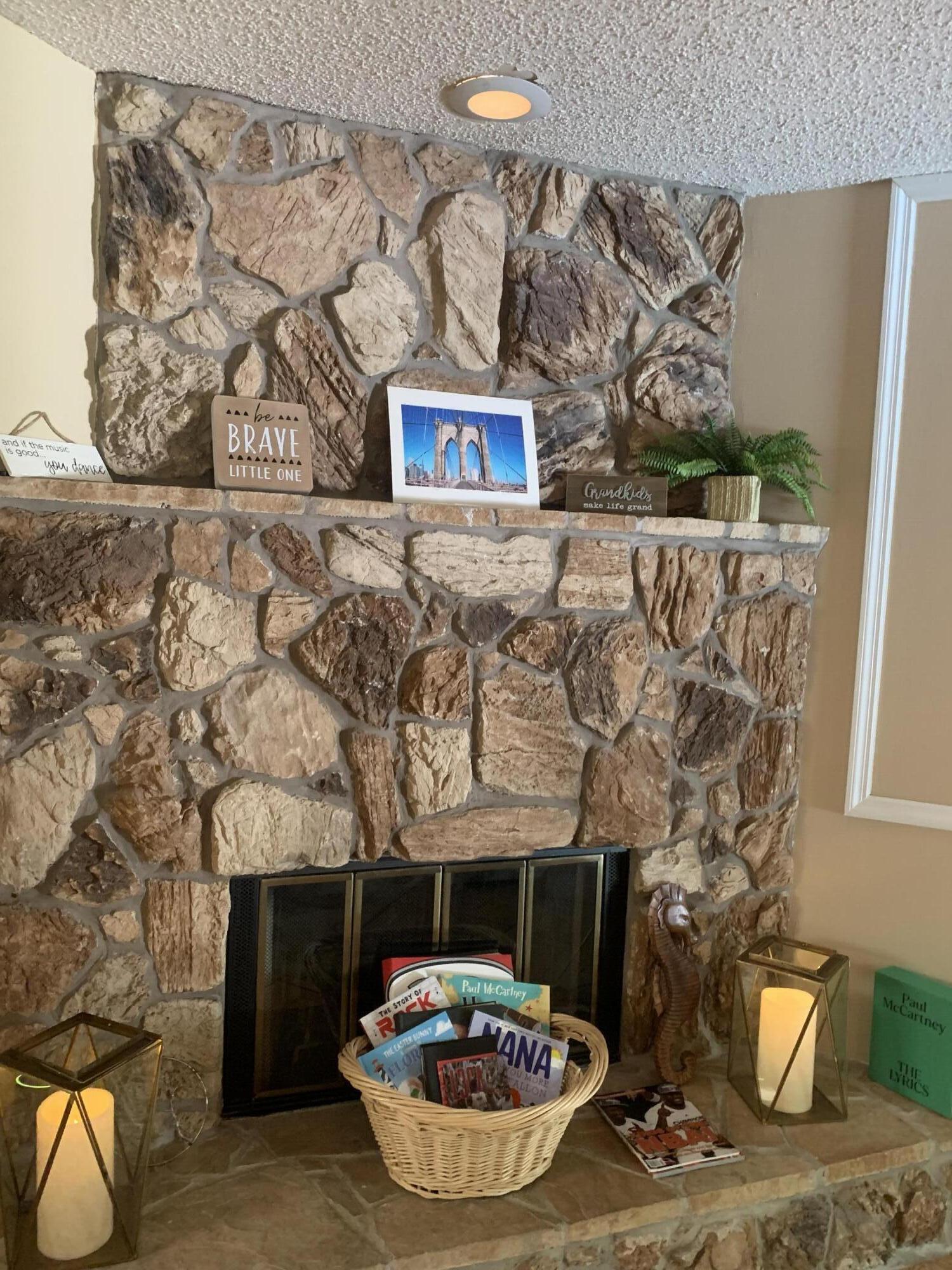 PALM BEACH NATL GOLF AND COUNTRY CLUB ESTATES 1 - Residential