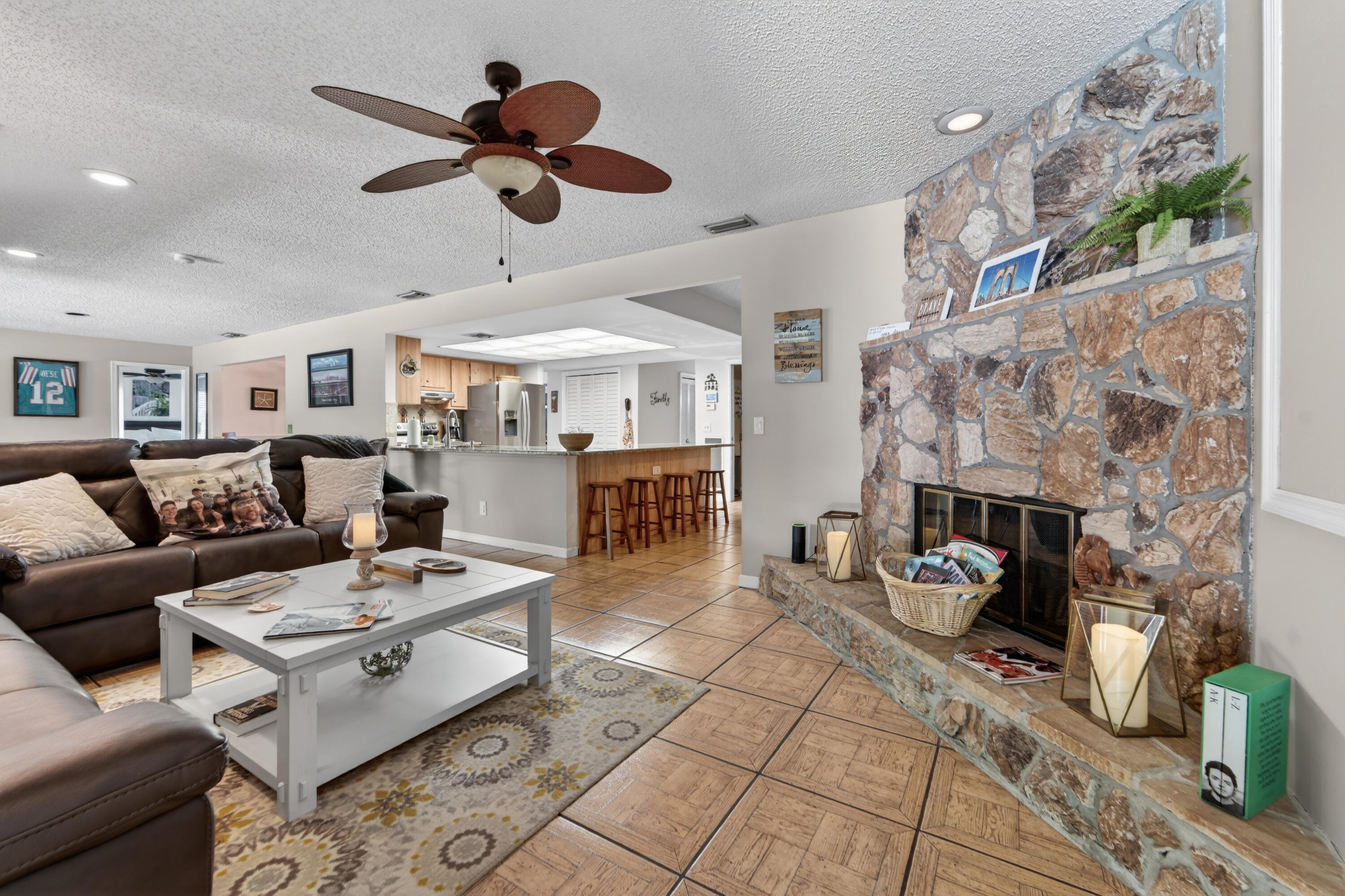 PALM BEACH NATL GOLF AND COUNTRY CLUB ESTATES 1 - Residential