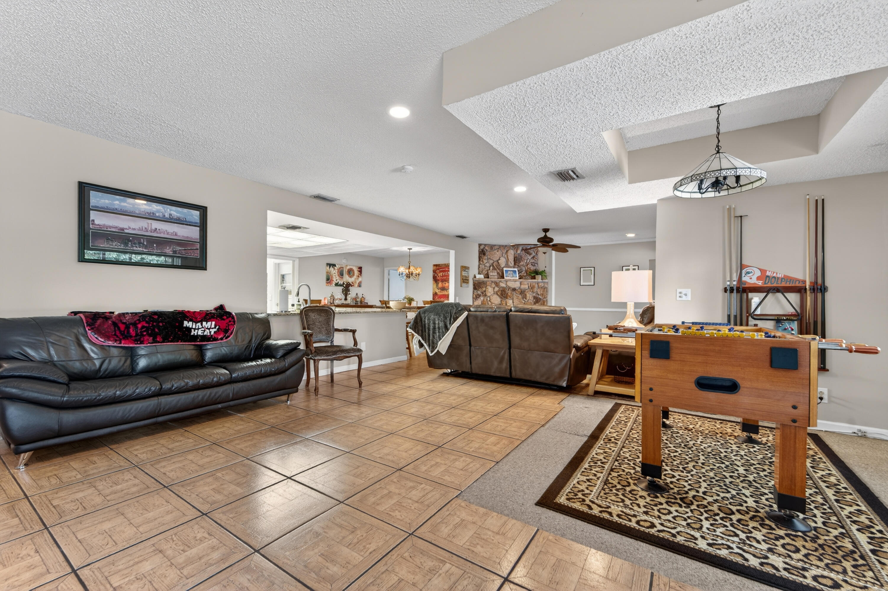 PALM BEACH NATL GOLF AND COUNTRY CLUB ESTATES 1 - Residential