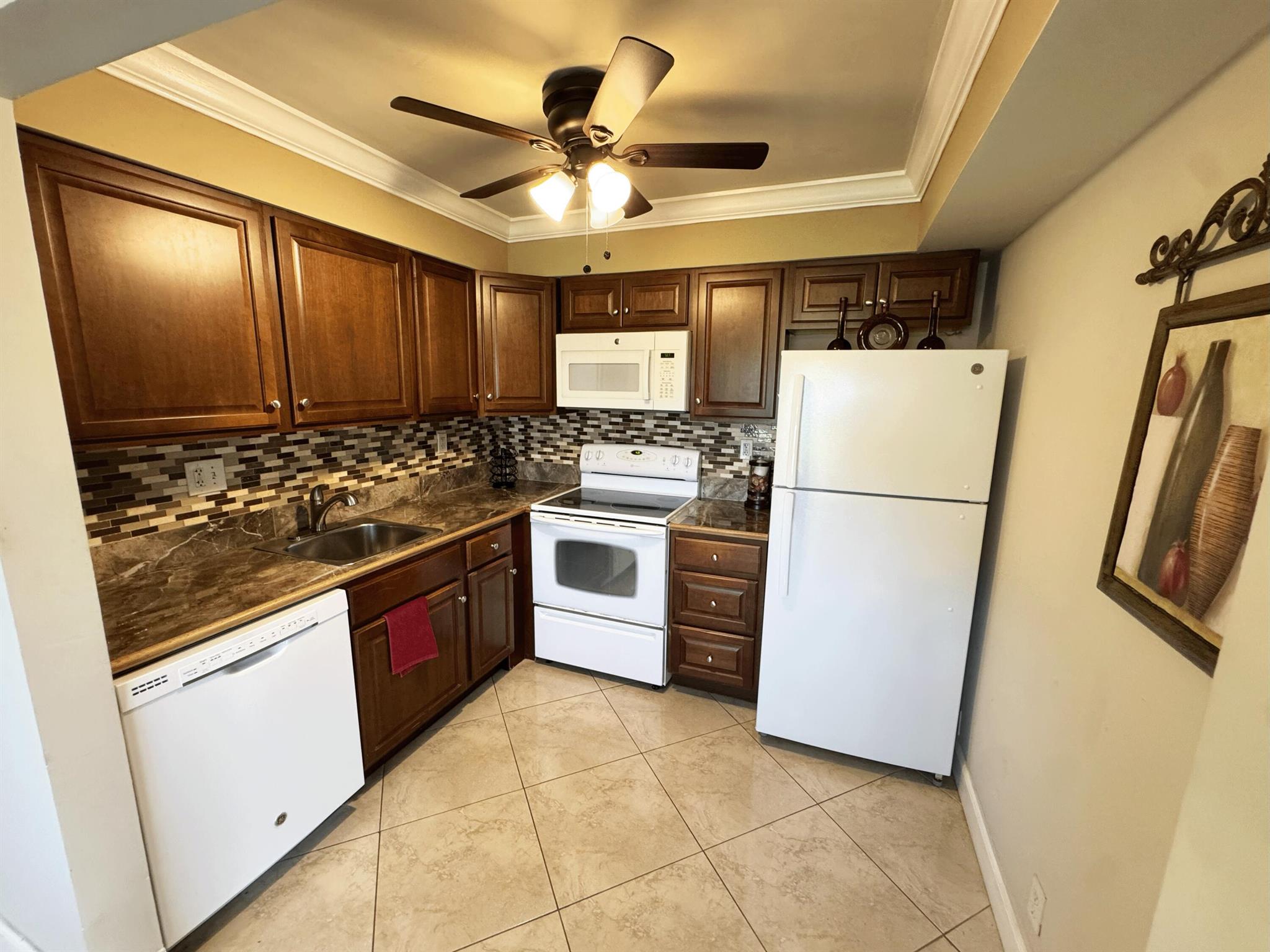 KINGS POINT NORMANDY COND - Residential Lease