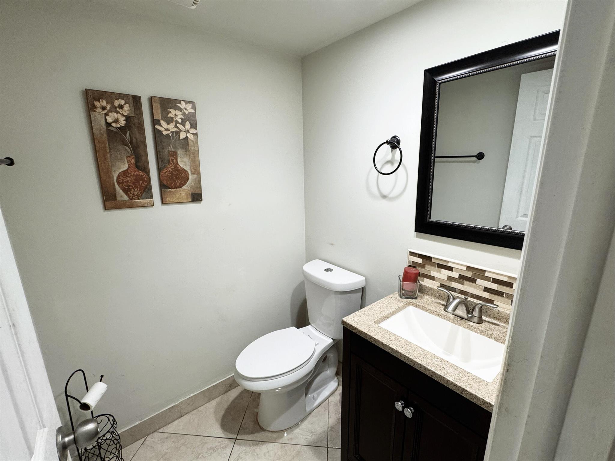 KINGS POINT NORMANDY COND - Residential Lease