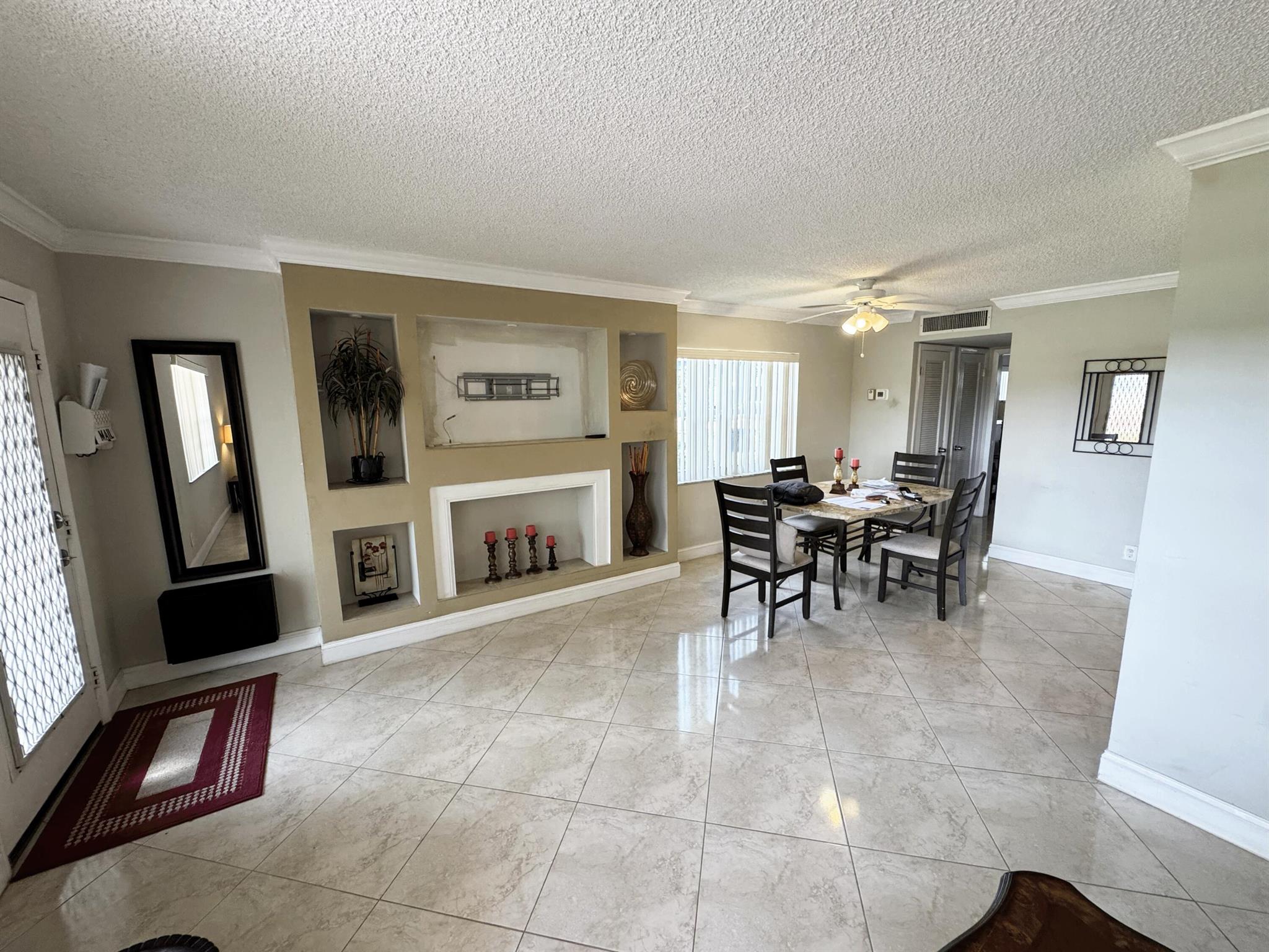 KINGS POINT NORMANDY COND - Residential Lease