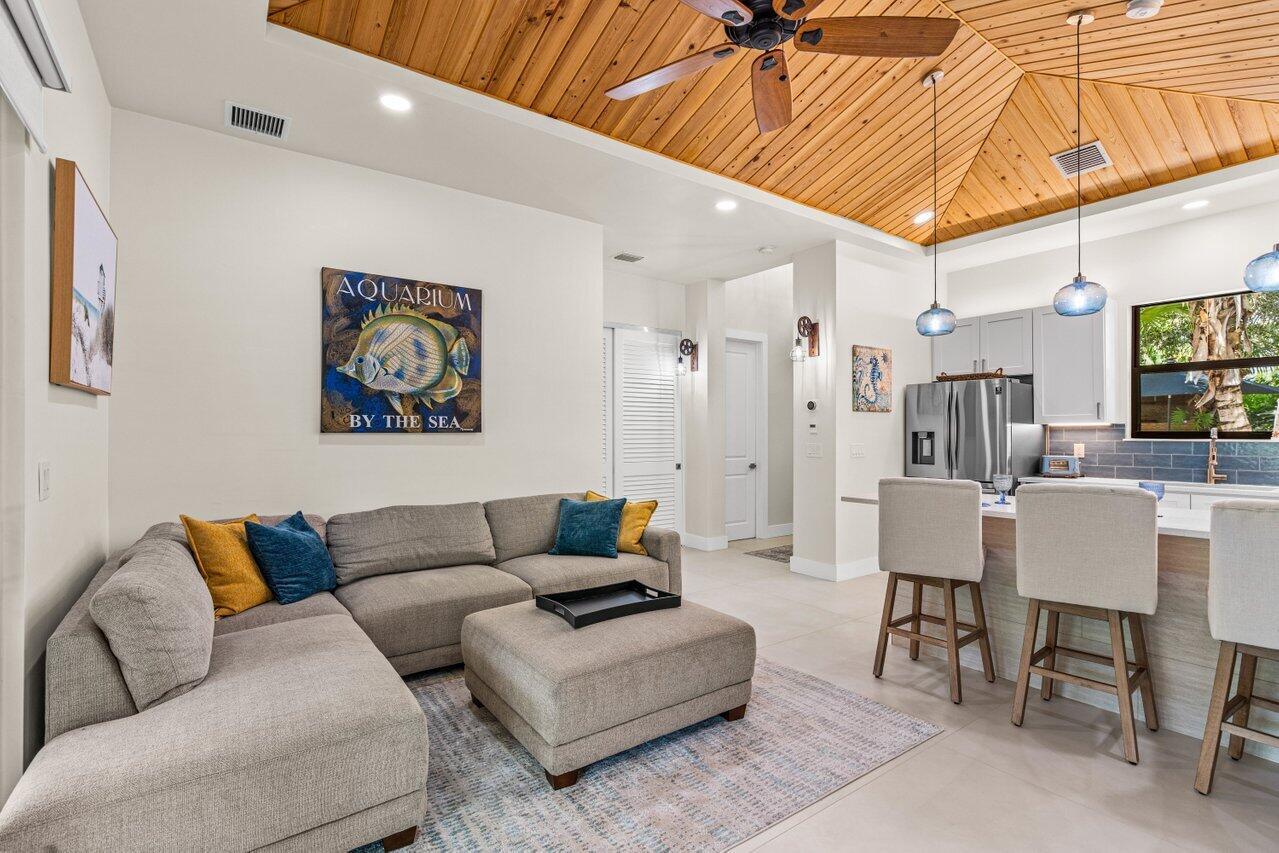 PINEWOOD EAST OF WELLINGT - Residential Lease