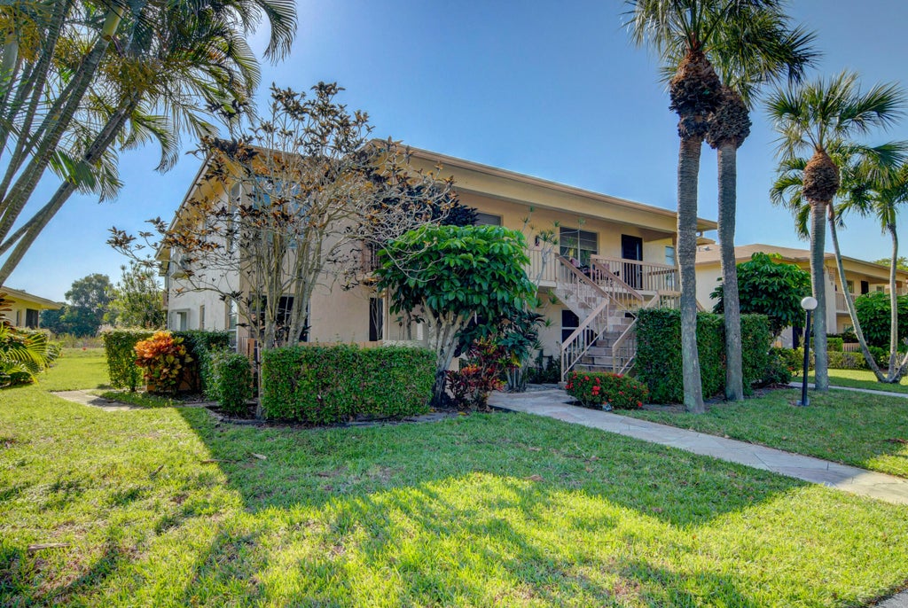 Photo of 13172 Lucinda Palm Court #A, Delray Beach, FL 33484 (MLS # R10797803)