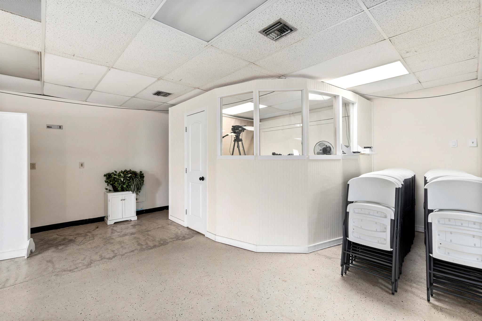 Golden Gate - Commercial Sale