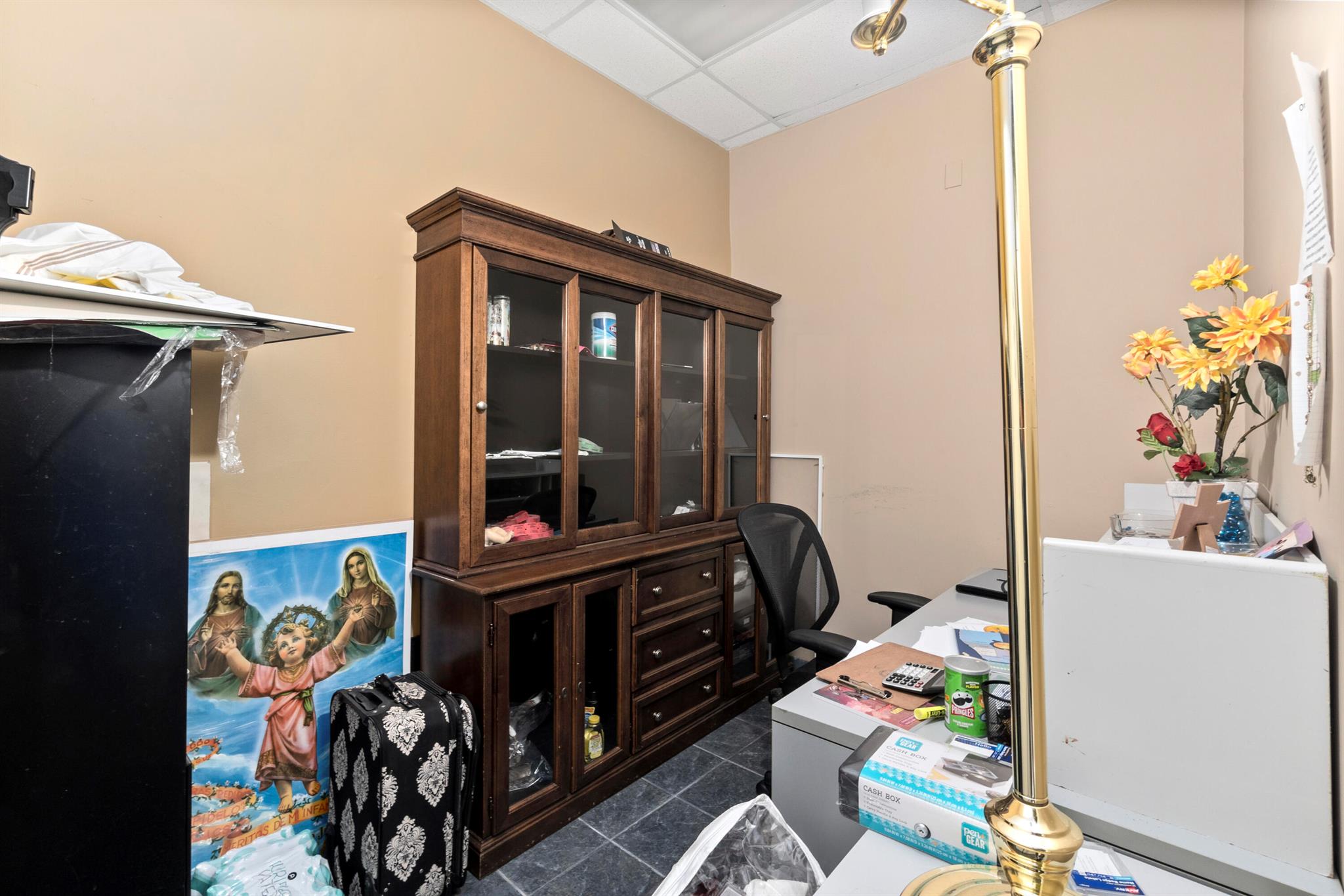 Golden Gate - Commercial Sale