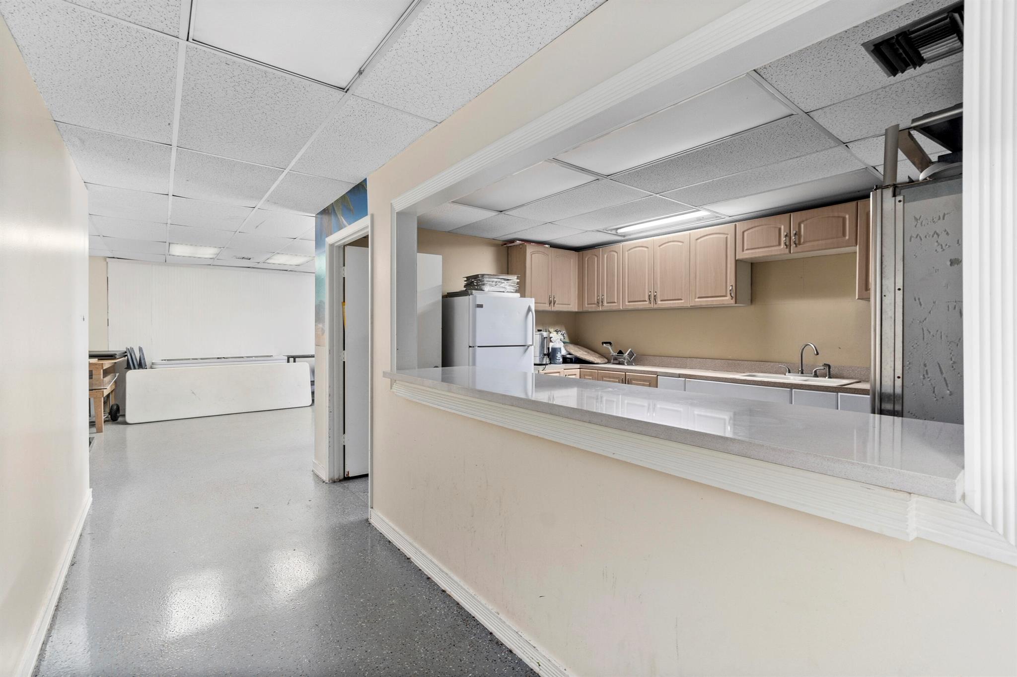 Golden Gate - Commercial Sale