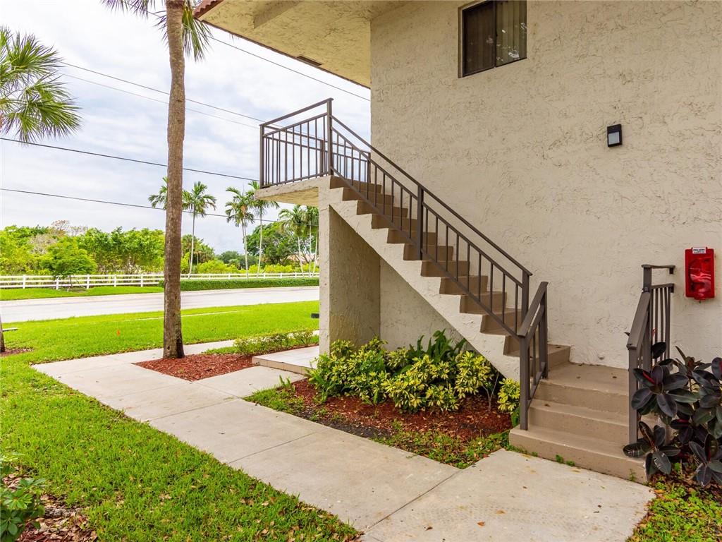 BONAVENTURE SADDLE CLUB - Residential