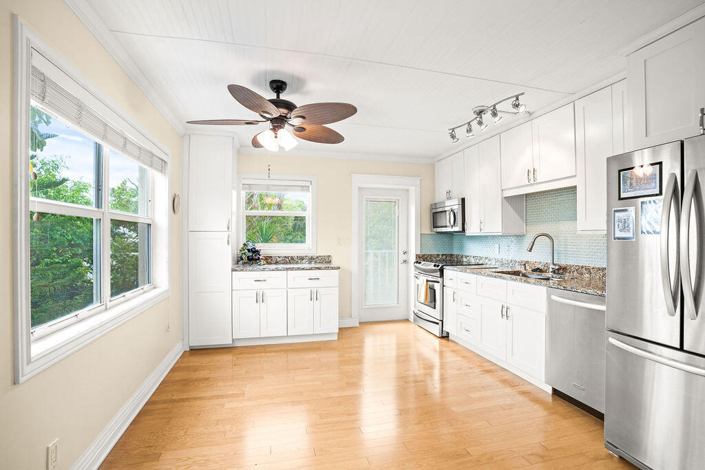 SEA ISLE OF PALM BEACH SHORES CONDO - Residential Lease
