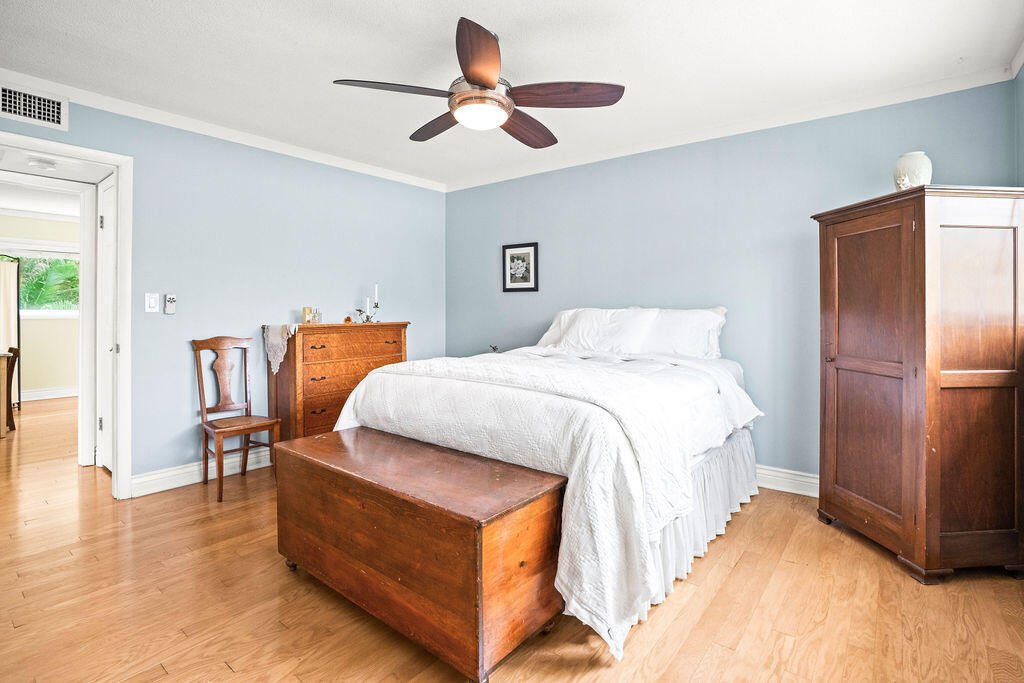SEA ISLE OF PALM BEACH SHORES CONDO - Residential Lease