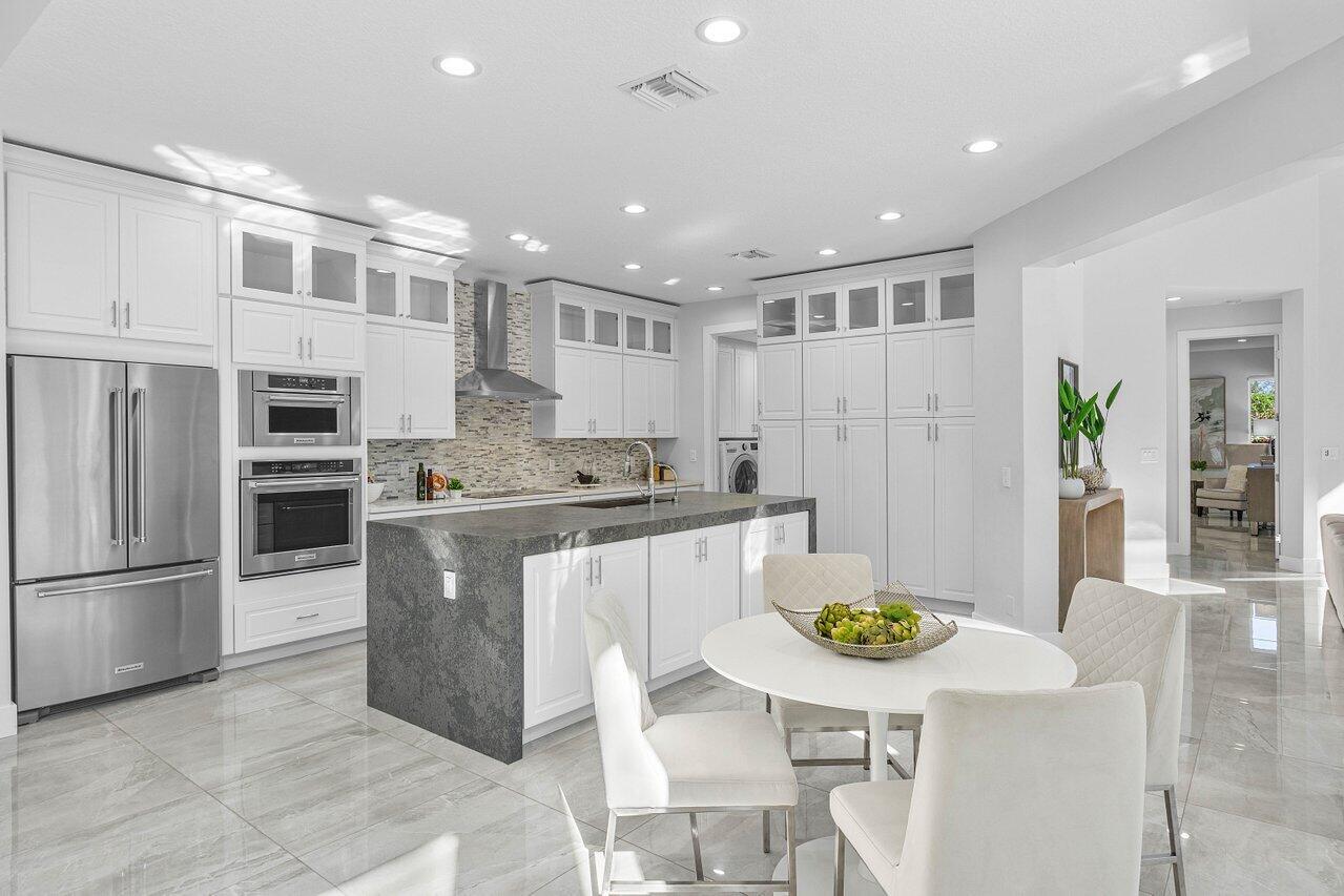 CORAL COVE / POLO CLUB - Residential