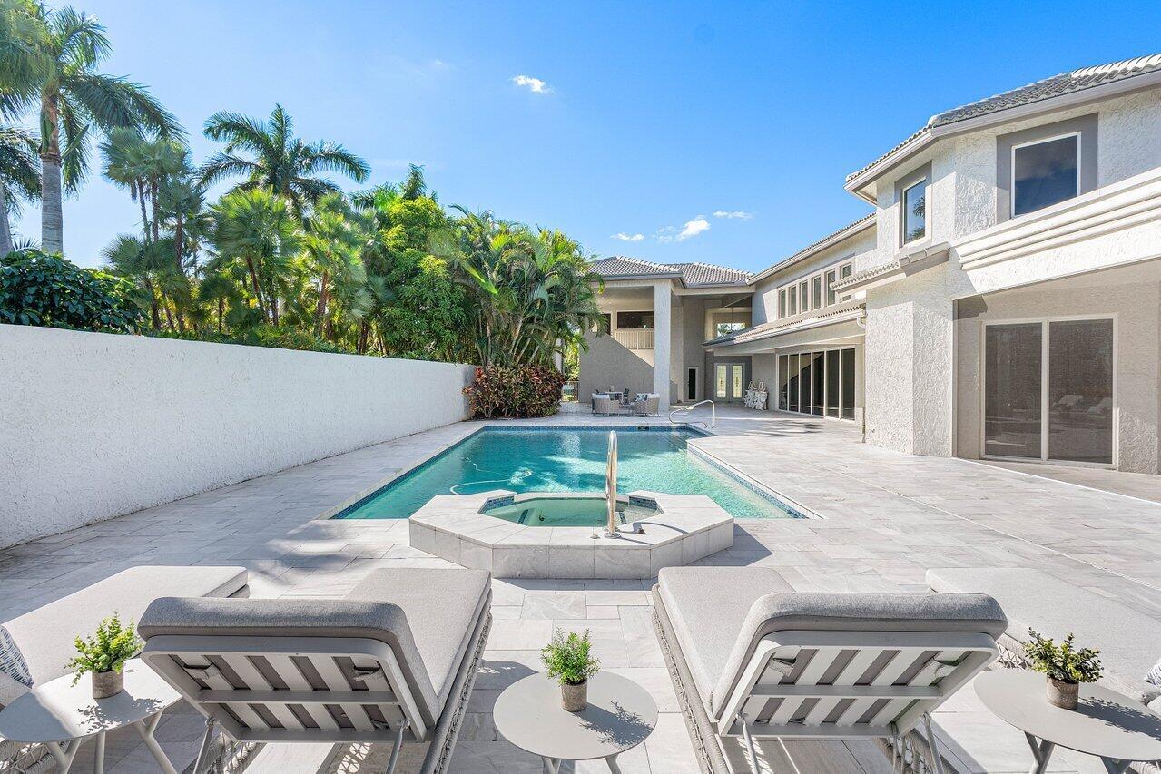 CORAL COVE / POLO CLUB - Residential