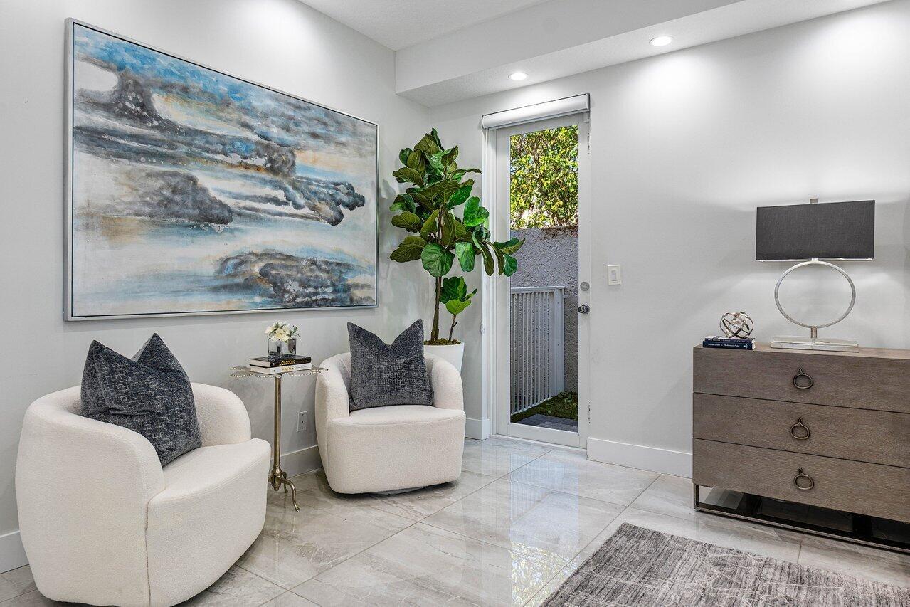 CORAL COVE / POLO CLUB - Residential