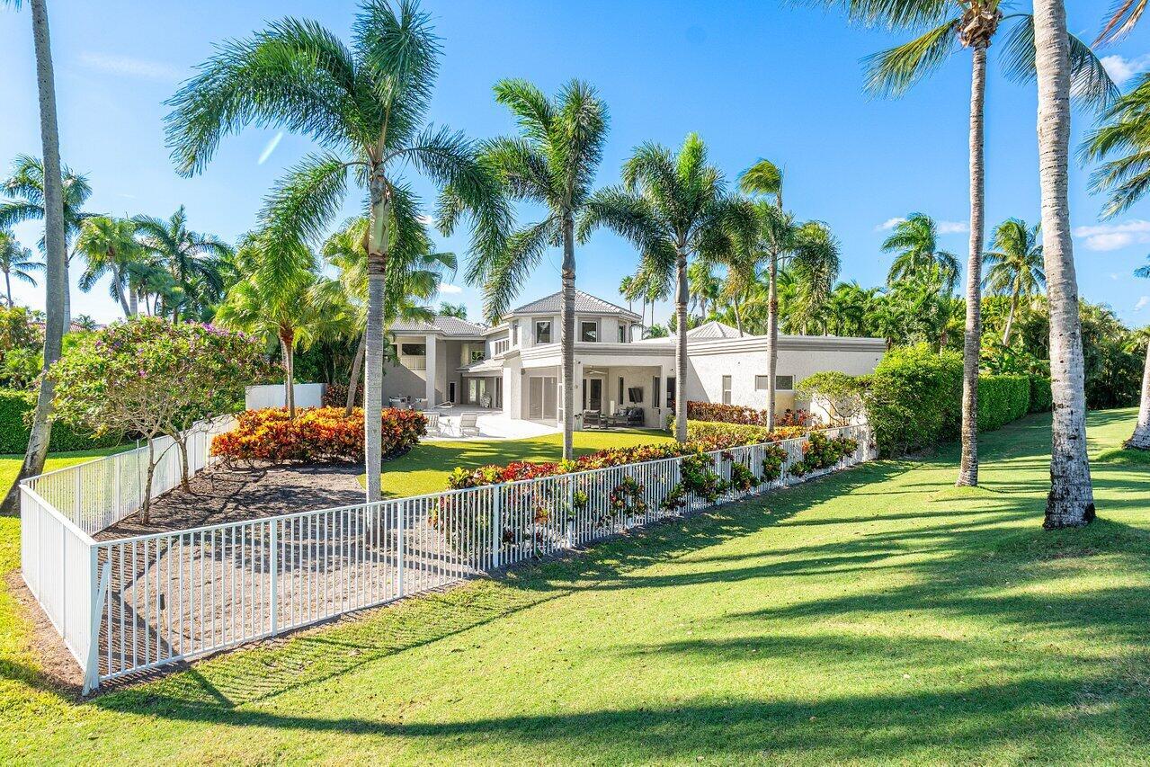 CORAL COVE / POLO CLUB - Residential