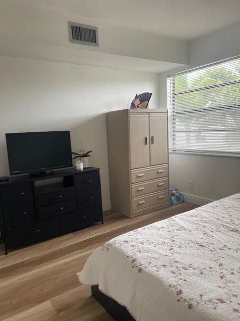 KINGS POINT CAPRI CONDOS - Residential