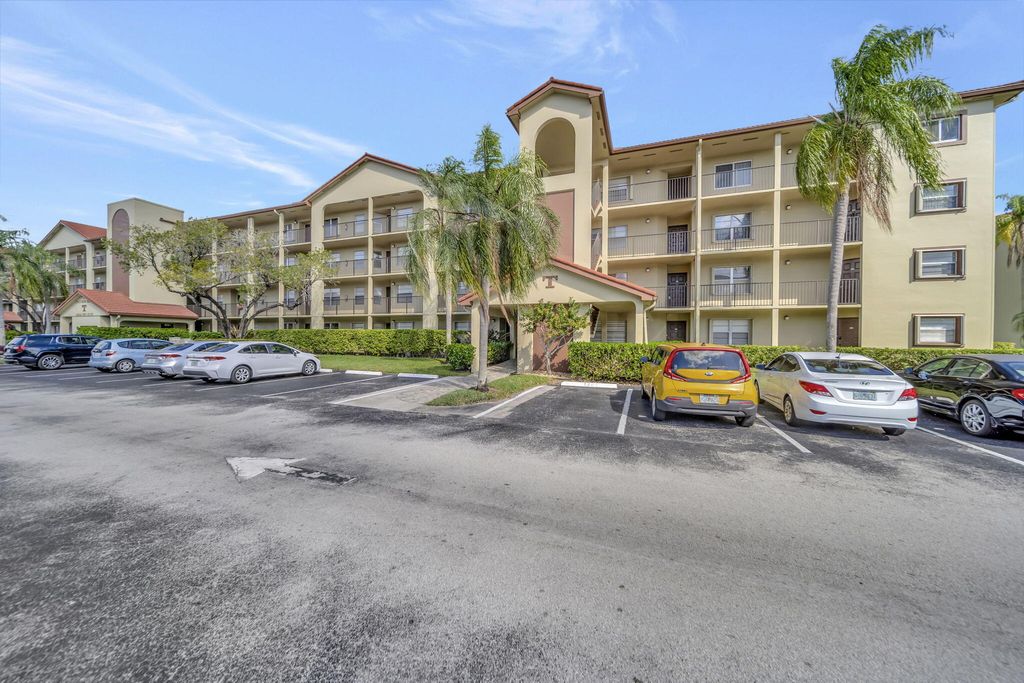 Photo of 13001 SW 15th Court #312t, Pembroke Pines, FL 33027 (MLS # B26021790)