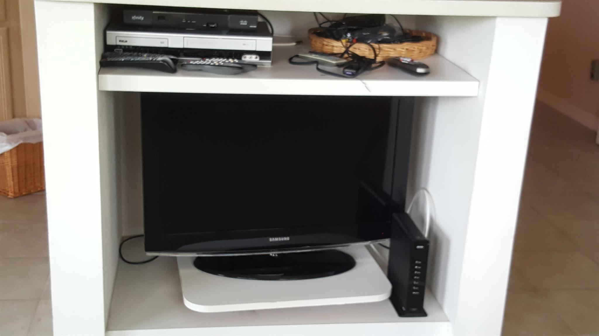 GOLF VILLAS CONDOMINIUM - Residential Lease