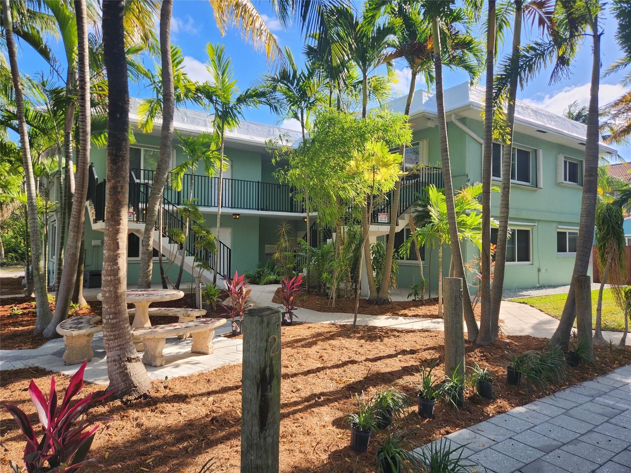 Lauderdale 2-9 D - Residential Lease