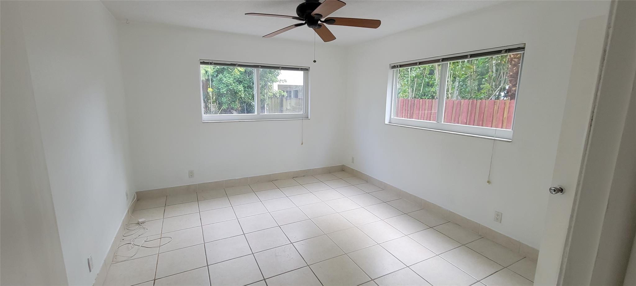 Lauderdale 2-9 D - Residential Lease
