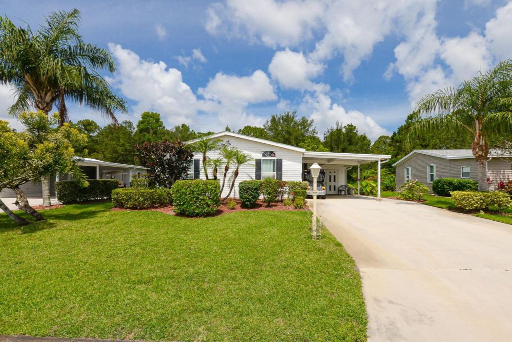 Photo of 2924 Eagles Nest Way, Port Saint Lucie, FL 34952 (MLS # R11095951)