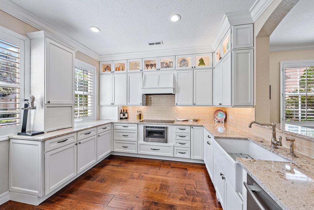 Photo of 130 Ennis Lane, Jupiter, FL 33458 (MLS # R10958079)