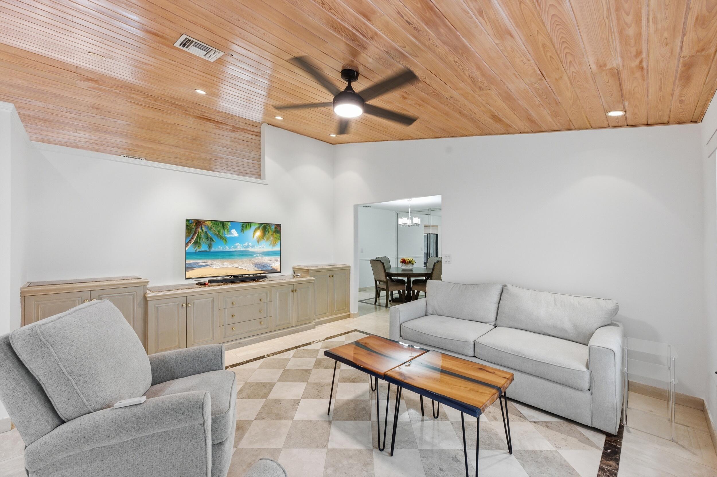 CYPRESS RUN - Residential