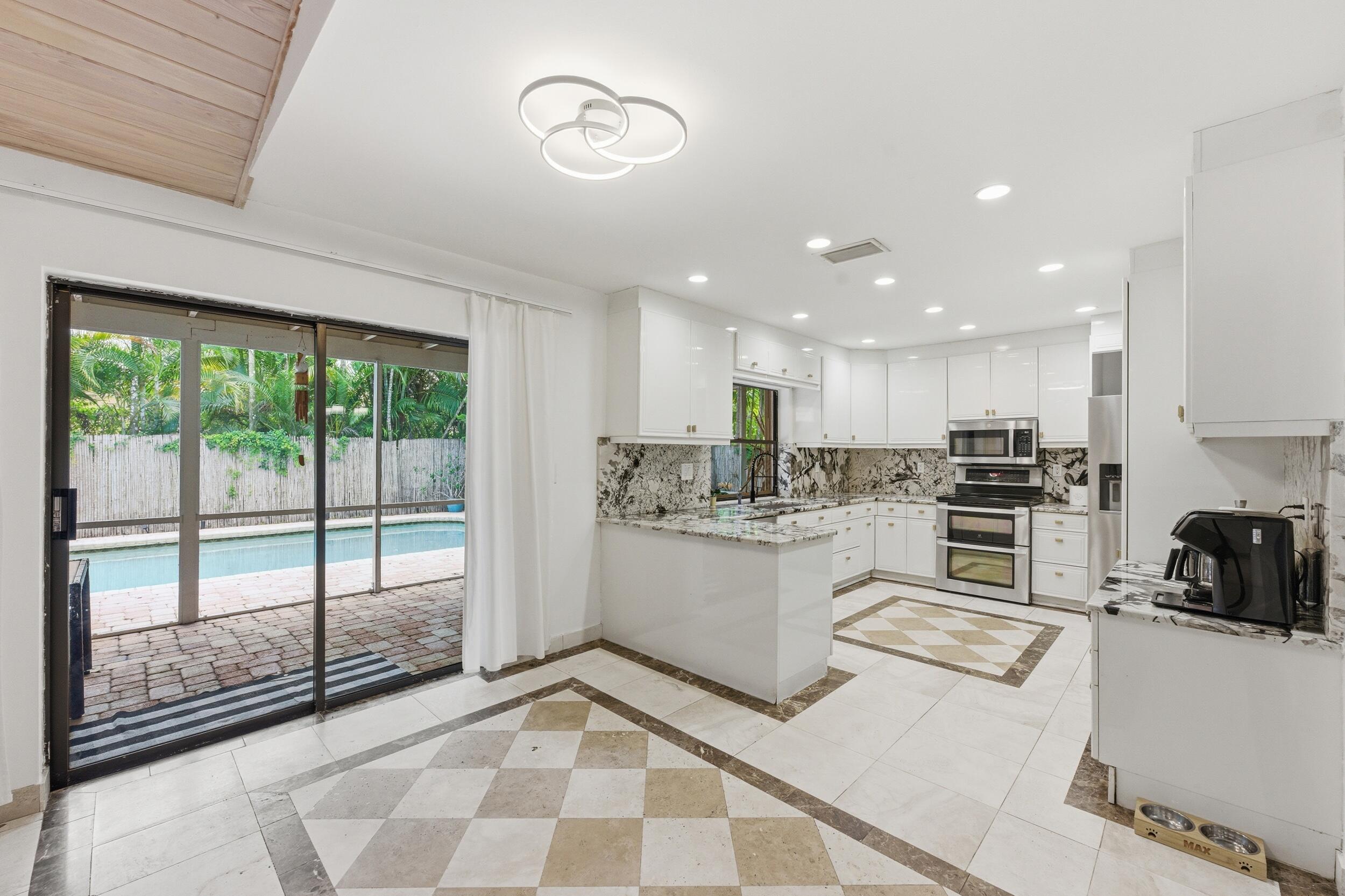 CYPRESS RUN - Residential