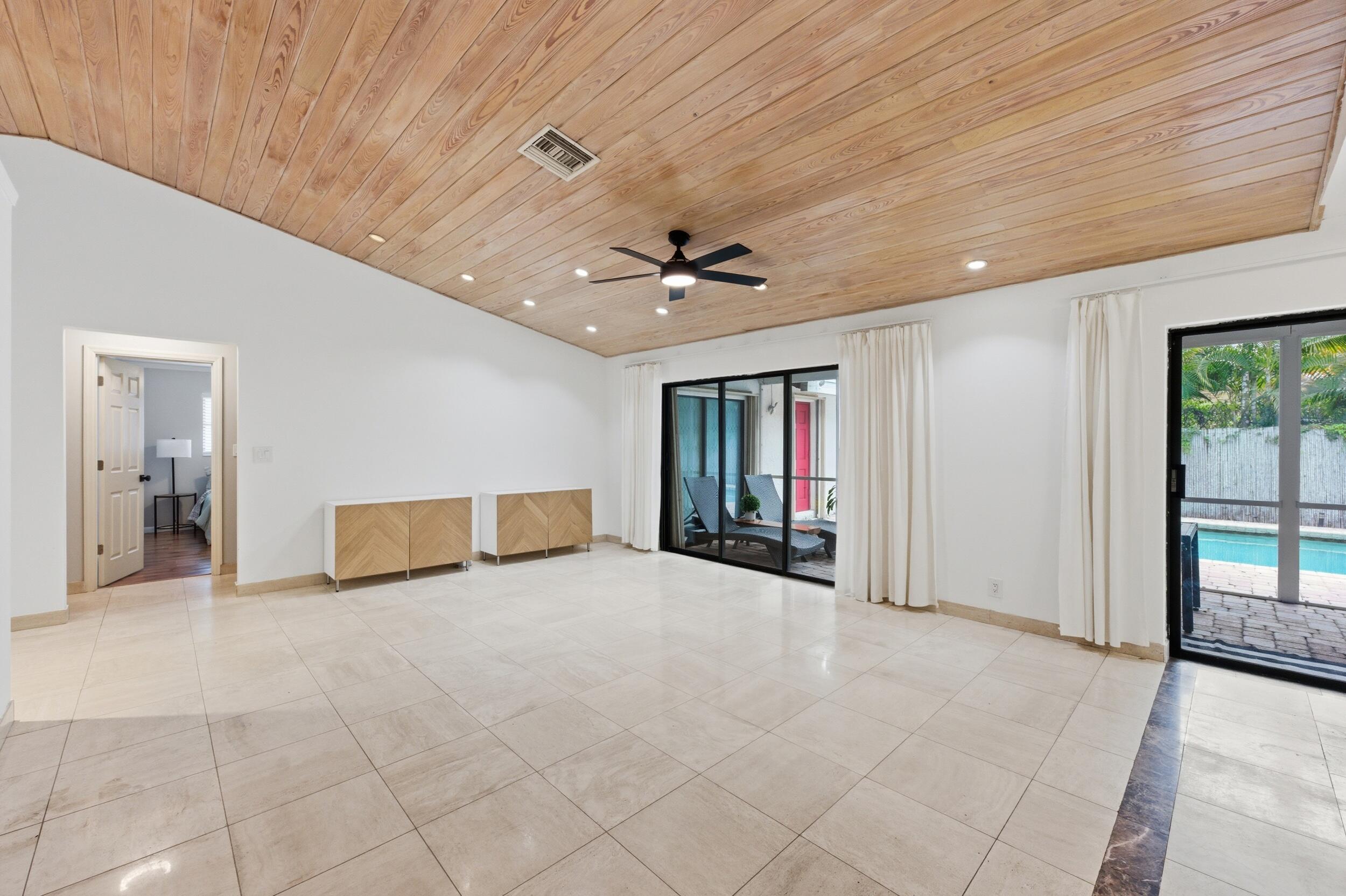 CYPRESS RUN - Residential
