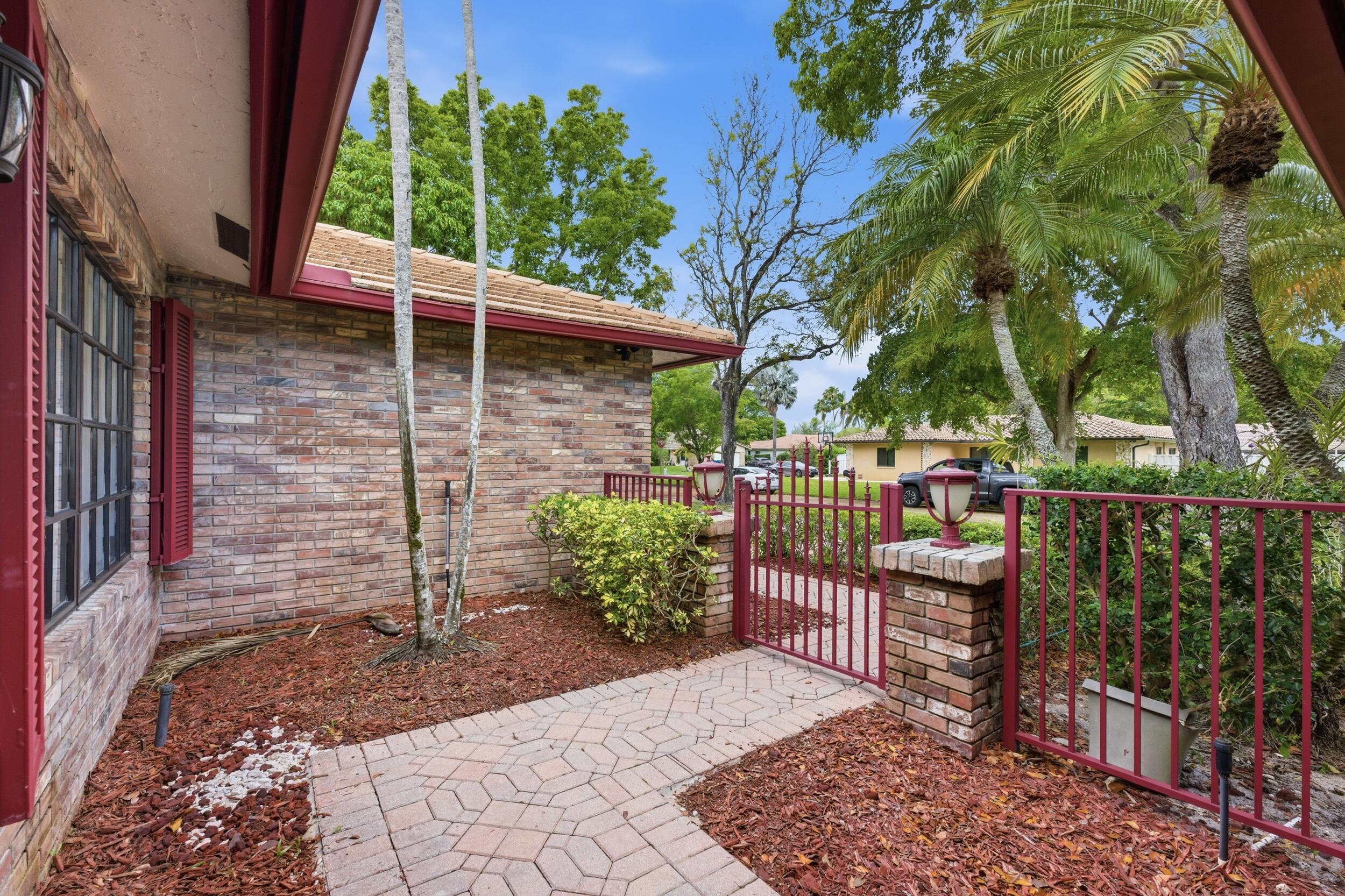 CYPRESS RUN - Residential