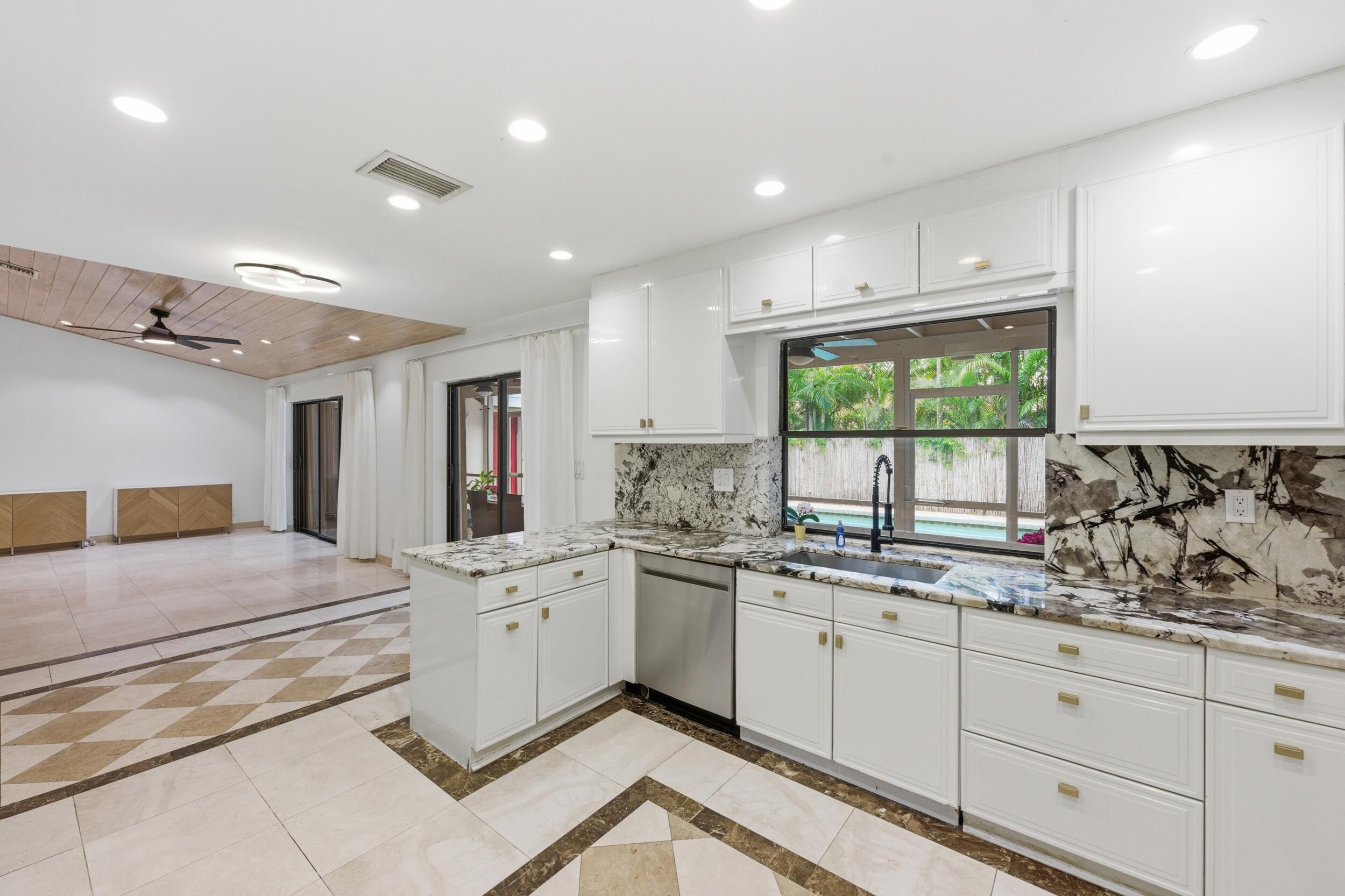 CYPRESS RUN - Residential