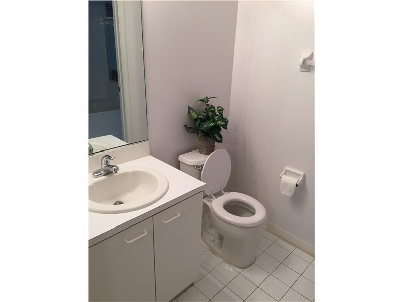 VILLAGES OF RENAISSANCE - Residential Lease