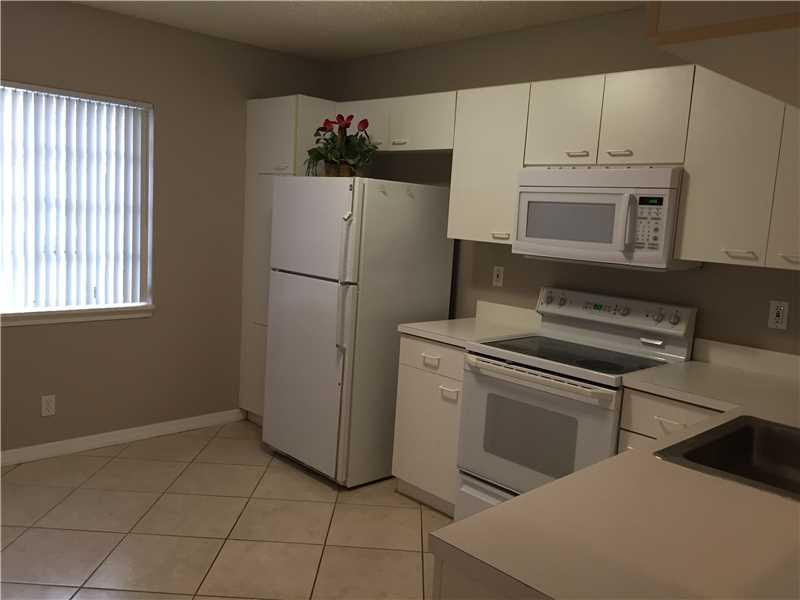 VILLAGES OF RENAISSANCE - Residential Lease