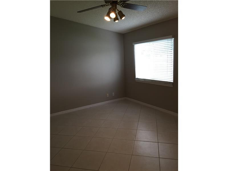 VILLAGES OF RENAISSANCE - Residential Lease