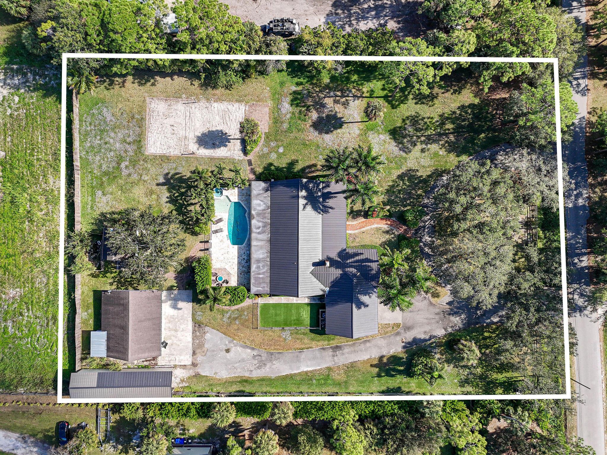 LOXAHATCHEE GROVES - Residential